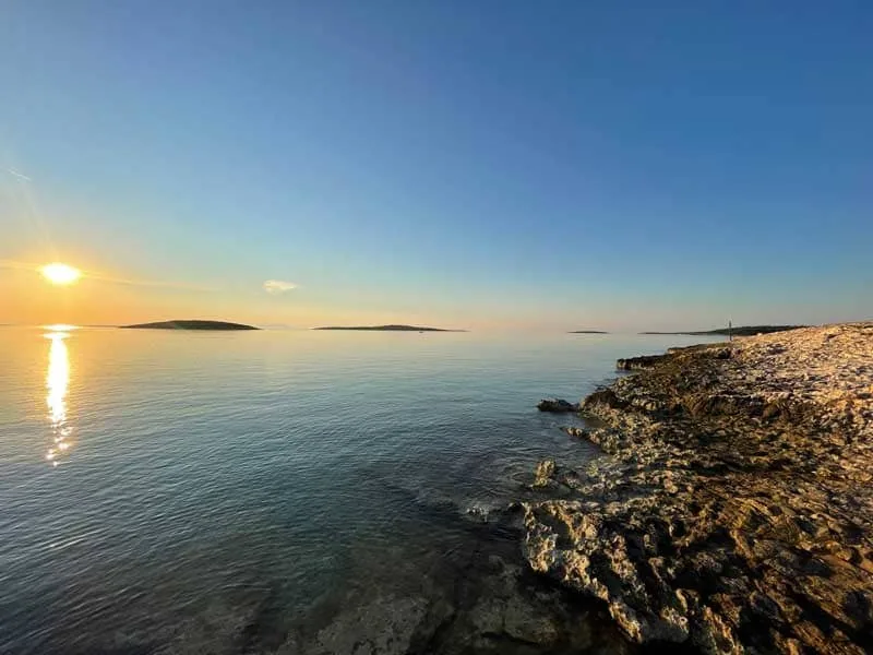 L'alba sulla costa est di Premantura