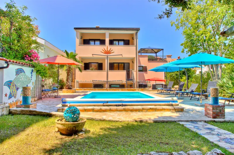 Villa Dolce Vita · Esterni