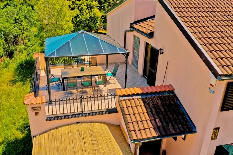 Villa Dolce Vita · Esterni