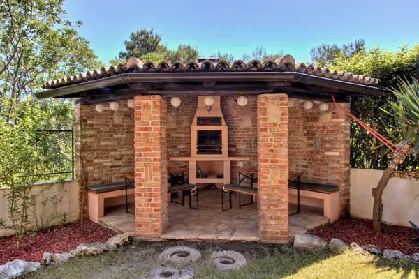 Il barbecue coperto