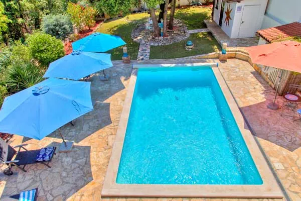 La piscina di Villa Dolce Vita